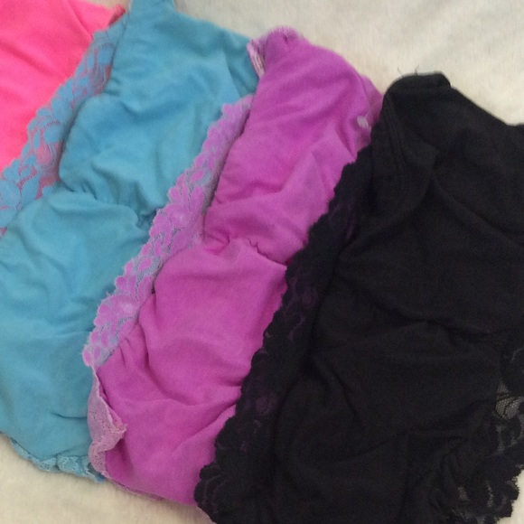 FREE W/BUNDLE/ 2 for $10/ 4 for $18 Stretch lace bandeau bralette LAVENDER - Picture 8 of 8